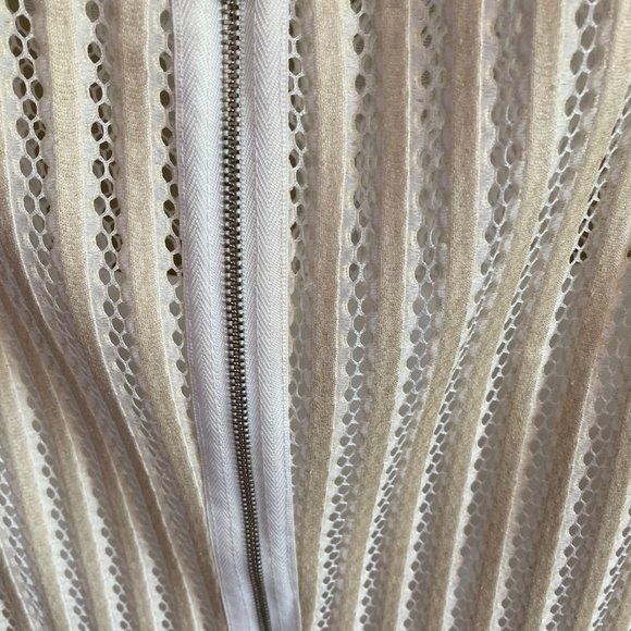 Guess Dress Fit and Flare Size 4 Cream - Picture 5 of 5